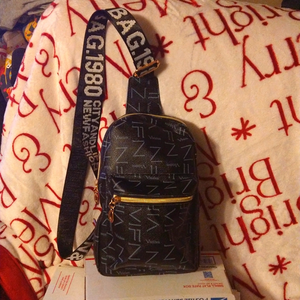 Crossbody bag